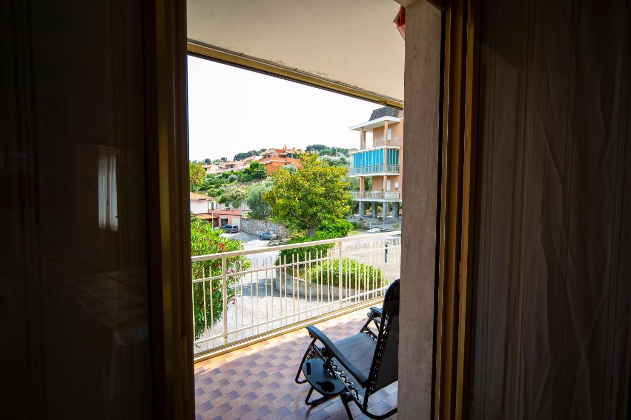 Appartement La Casa Di Vittoria à San Lorenzo al Mare Extérieur photo